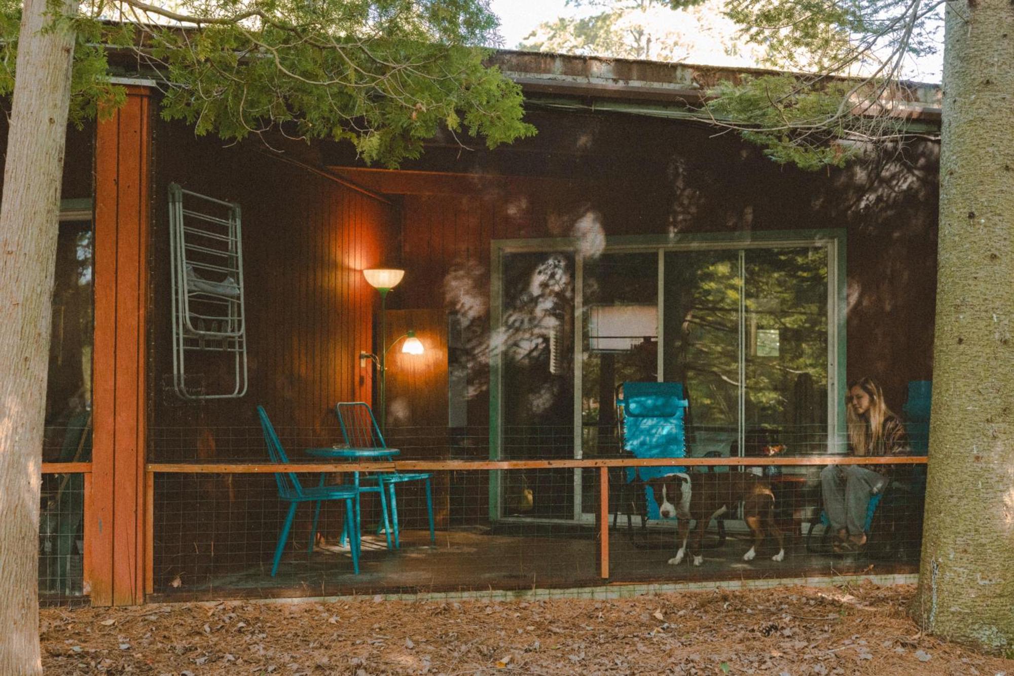 Motel Long Lake And Cottages Room photo