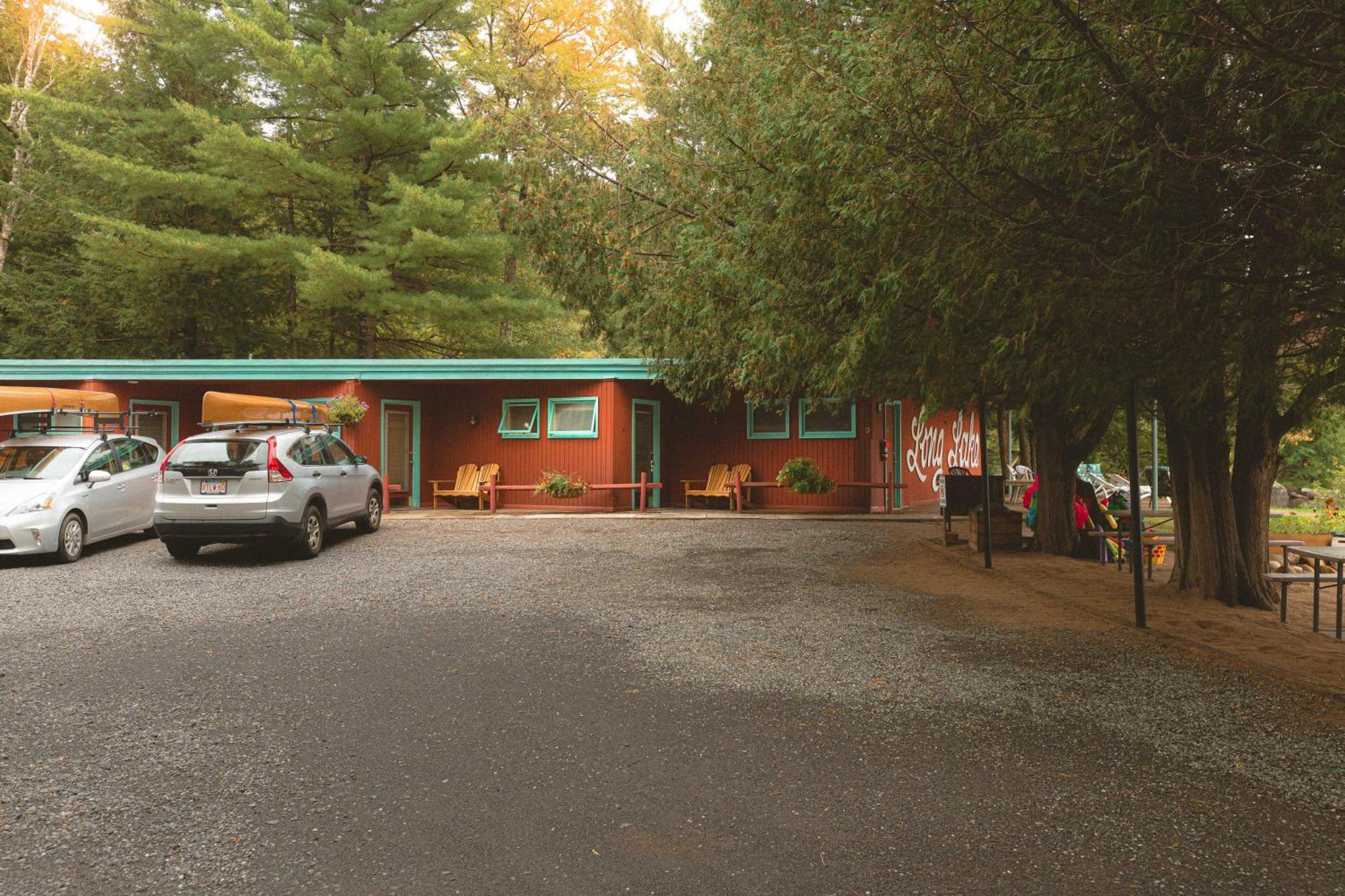 Motel Long Lake And Cottages Room photo
