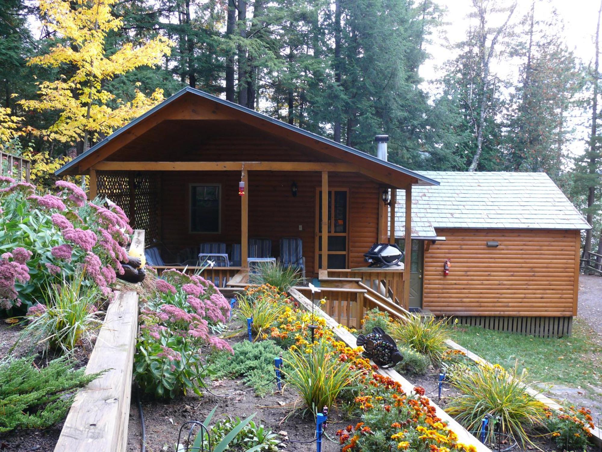 Motel Long Lake And Cottages Exterior photo